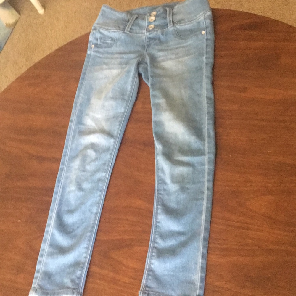 these are one of my favorite pairs of jeans.